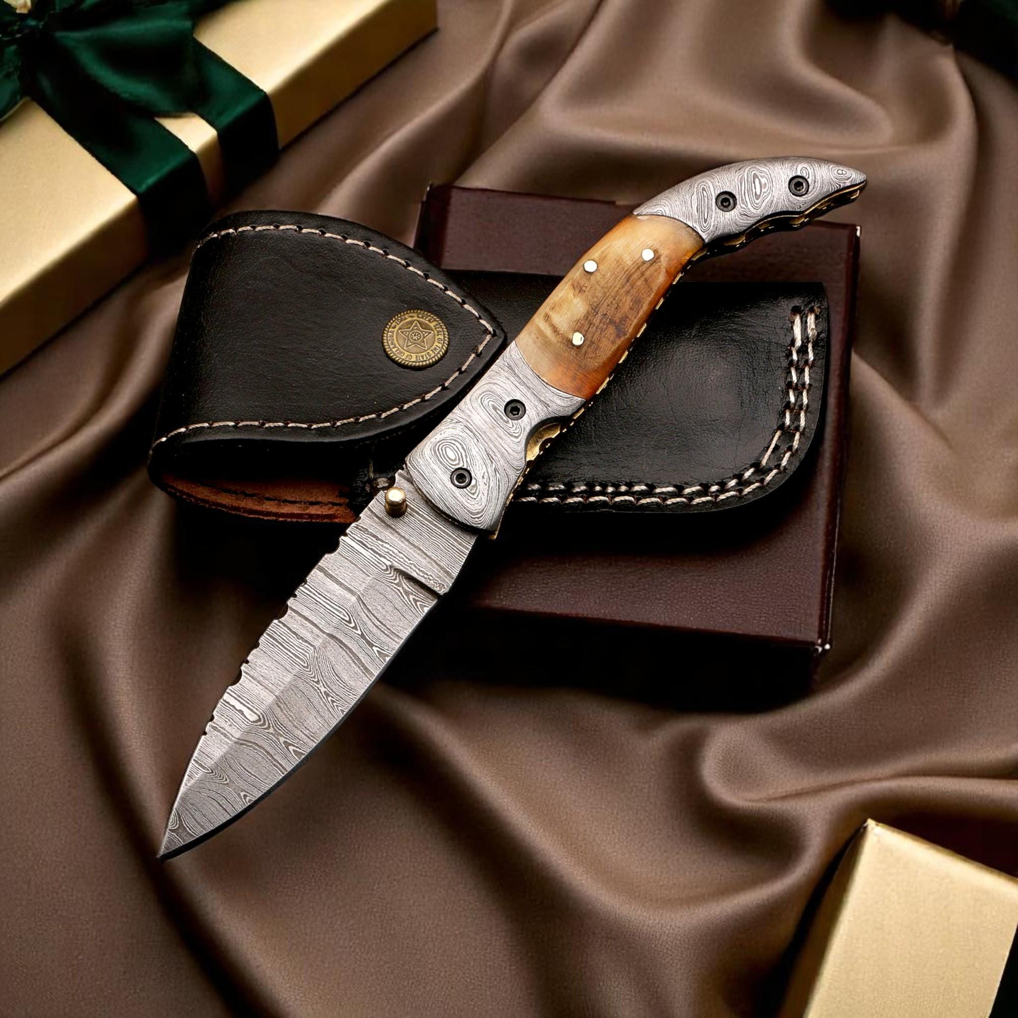 HandCraft Damascus Folding 9" Pocket Knife Lamb Horn Handle Leather Sheath Hunting Skinner Camping Fishing Outdoor Bushcraft EDC Knives Gift