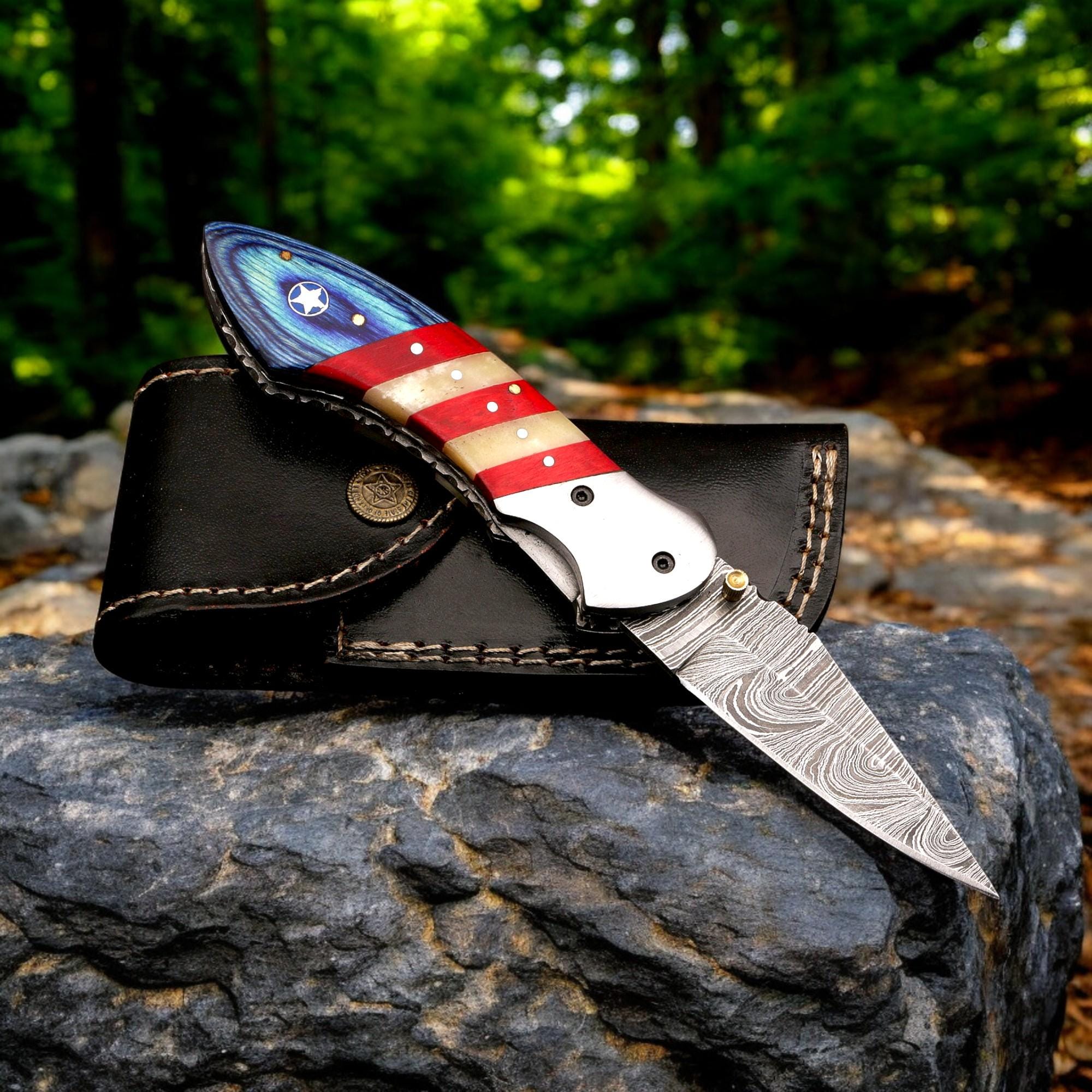 Handcraft Damascus Folding 8.5" Pocket Knife American USA Flag Camel Bone PakkaWood Handle Leather Sheath Hunting Bushcraft EDC Knives Gift