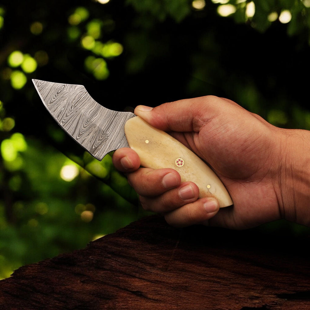 Handmade Damascus Steel Skinner EDC Knife 7 Camel Bone Handle Outdoor Camping Hunting Bushcraft Gift Kitchen Knives Cutlery Gift Chef Craft